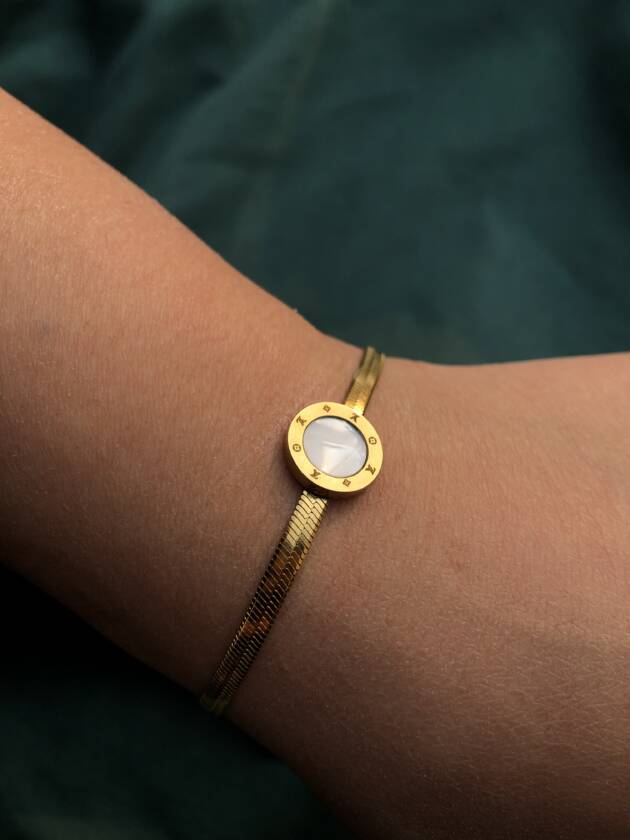 Mother-of-Pearl Gold Bracelet