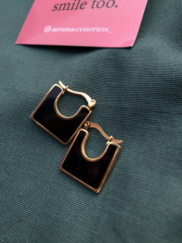 Square Black Earrings